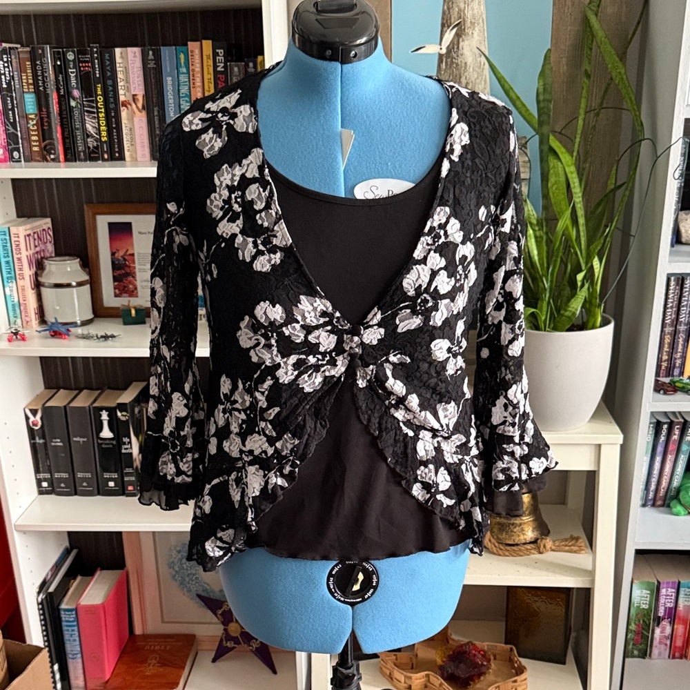 Cato Black and White Floral Blouse